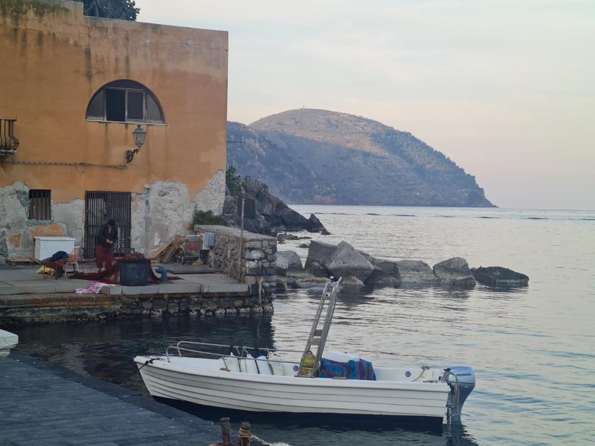 Lipari Centro Storico Flat 7 Min From Port Apartment Exterior foto